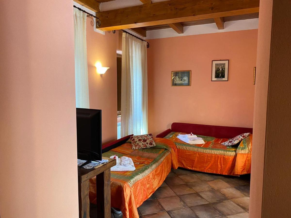 Borgo Delle Panie Bed & Breakfast Careggine Ngoại thất bức ảnh