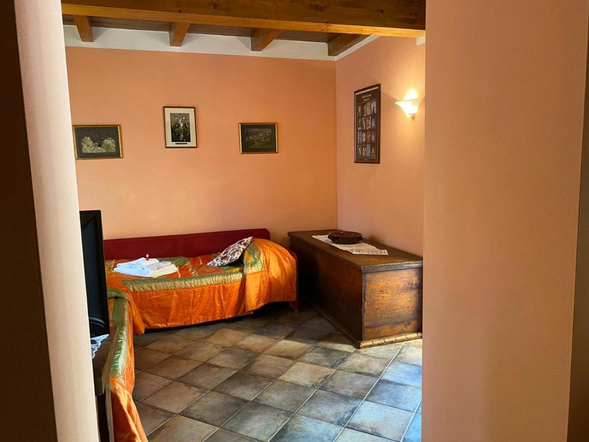 Borgo Delle Panie Bed & Breakfast Careggine Ngoại thất bức ảnh