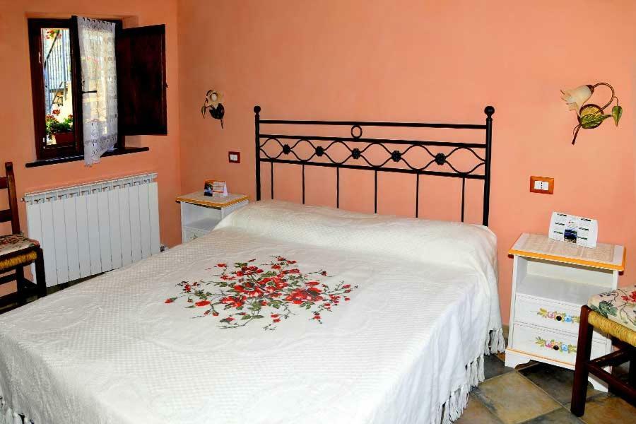 Borgo Delle Panie Bed & Breakfast Careggine Ngoại thất bức ảnh