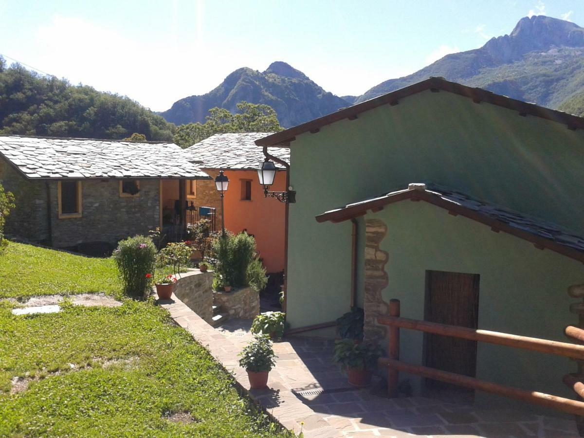 Borgo Delle Panie Bed & Breakfast Careggine Ngoại thất bức ảnh